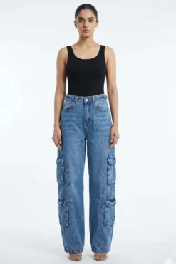 Baggy multicargo celeste arenado con cintura regulable